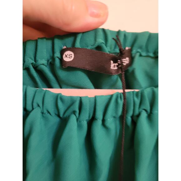 NWT Revolve Krisa Chiffon White Flutter Sleeve Short Sleeve Top XS - Picture 2 of 4